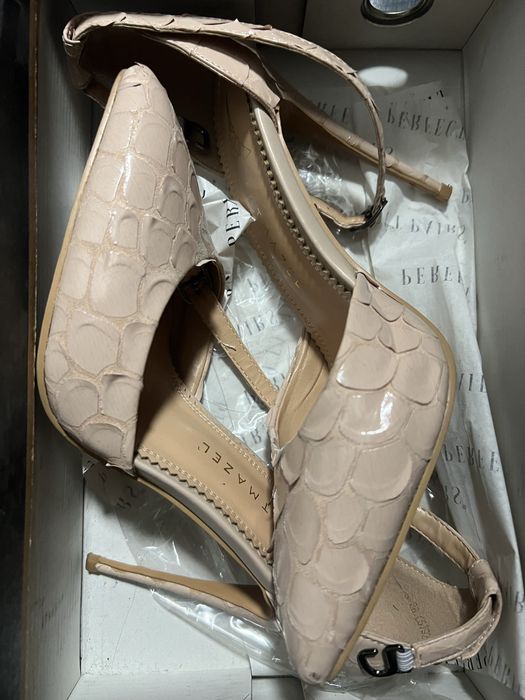 Очень красивые босоножки!