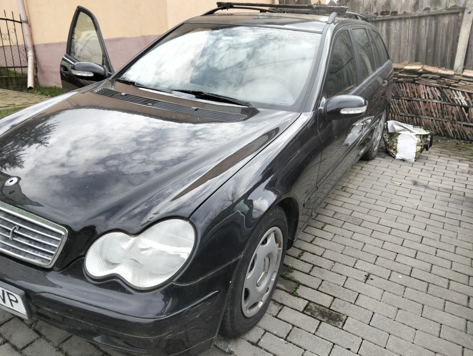 Vând Mercedes C200 CDI Combi