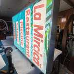 Reclame luminoase ,Litere volumetrice