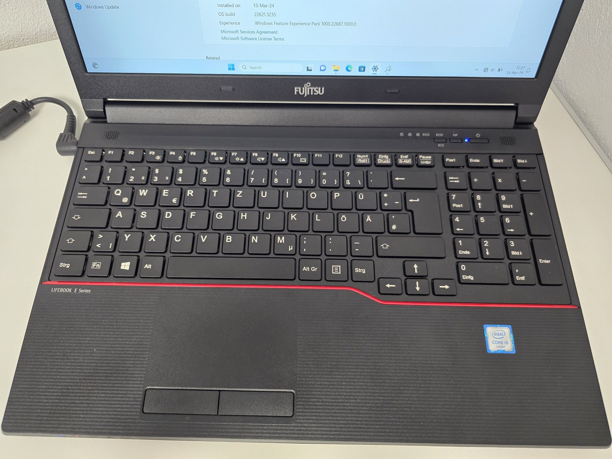 Laptop Fujitsu Lifebook E556