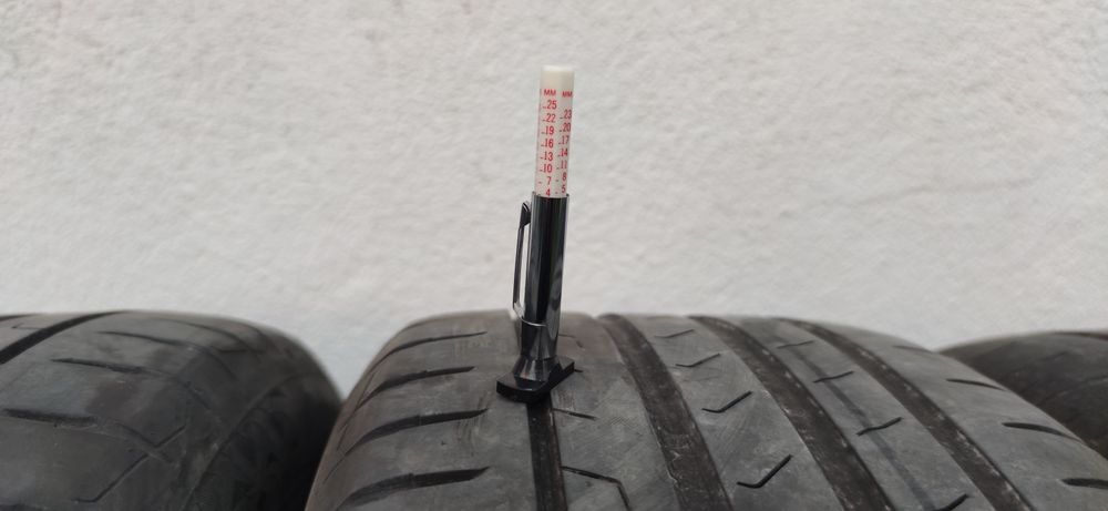 225/50/17 летни 4 броя DOT 23/21