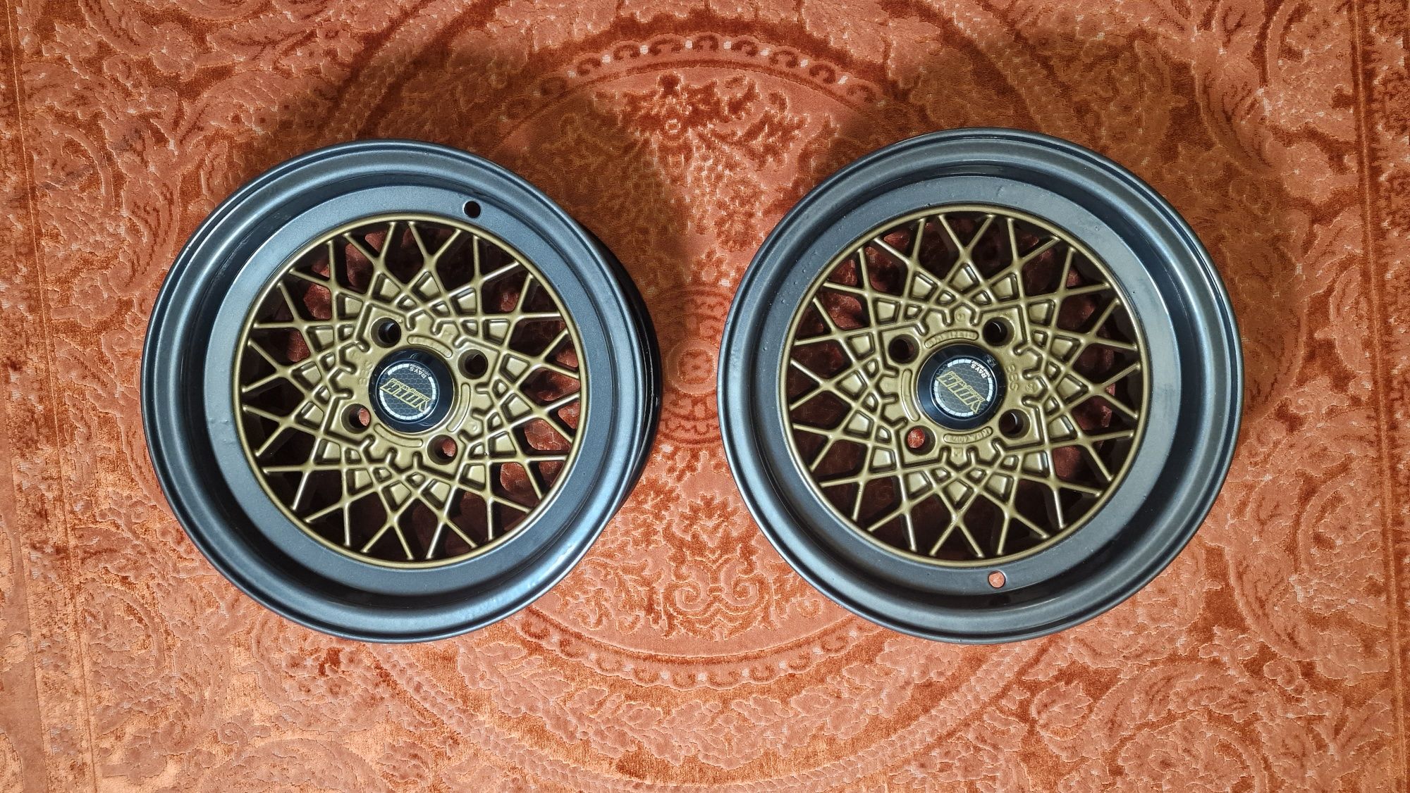 Продам пару коллекционных колес BBS, отлично для прицепа r13