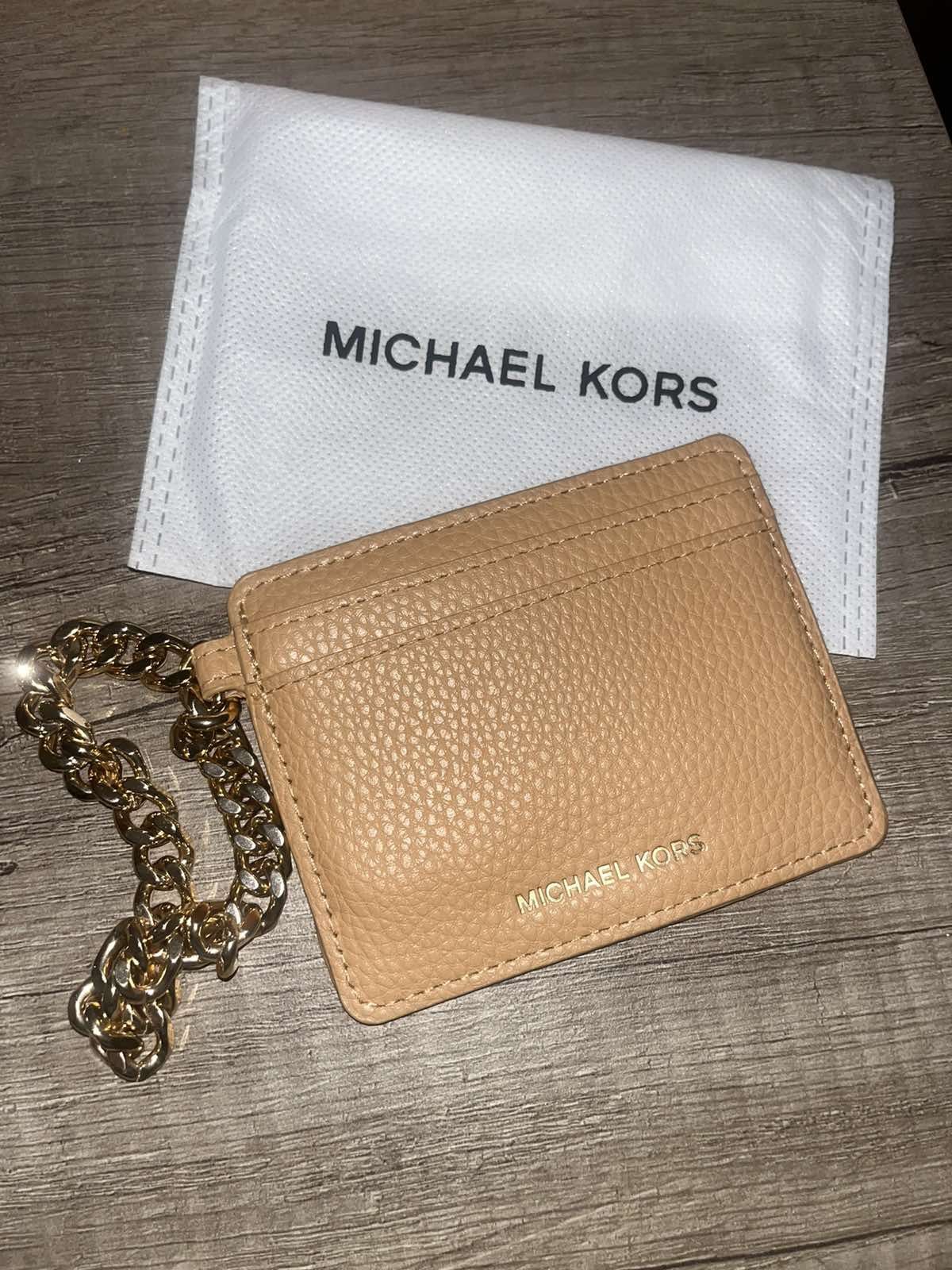 Чисто нов cardholder / картодържател Michael Kors