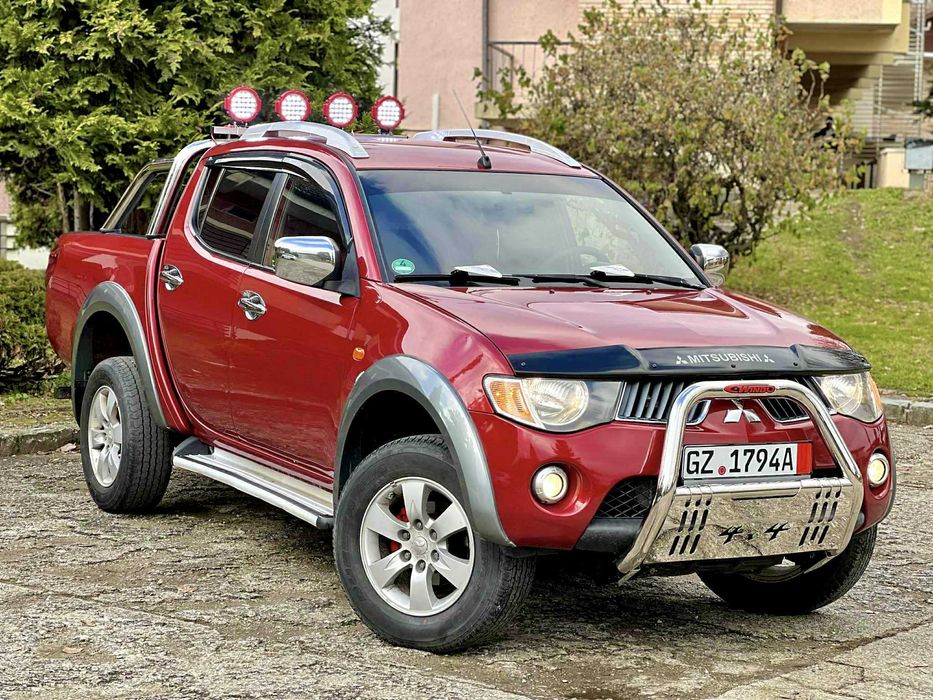 - IMPECABIL Mitsubishi L200 2.5Di-D178cp TRITON EDITION Full