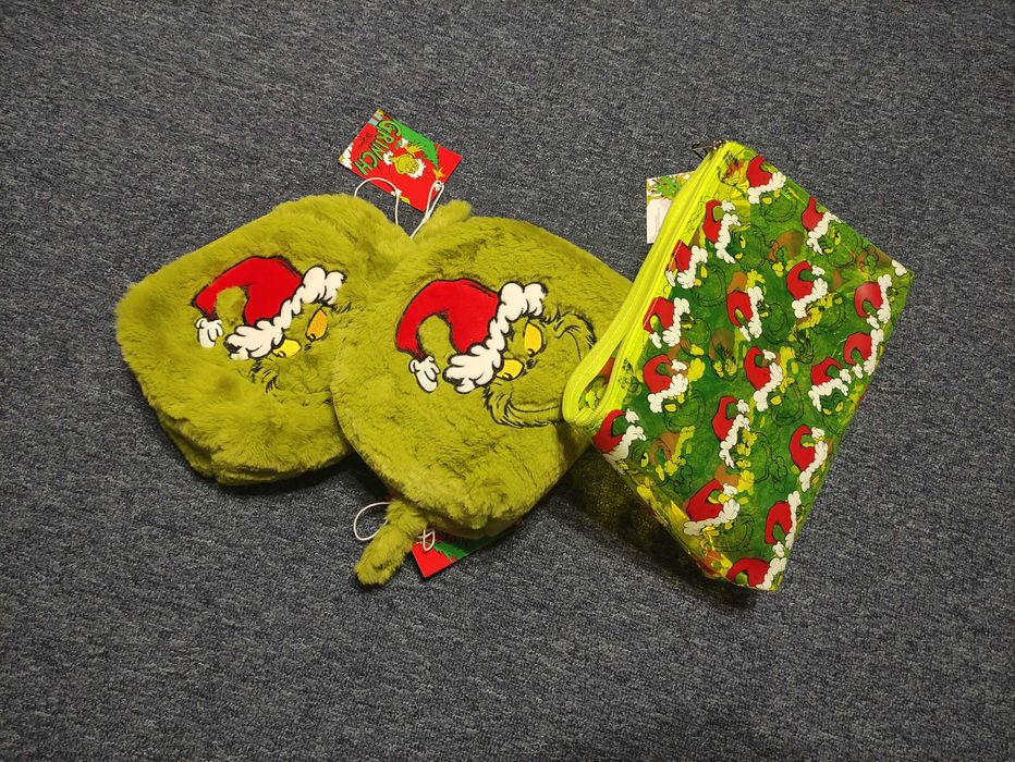 Чантичка и несесер Sinsay Grinch, пухкава чантичка, прозрачен несесер