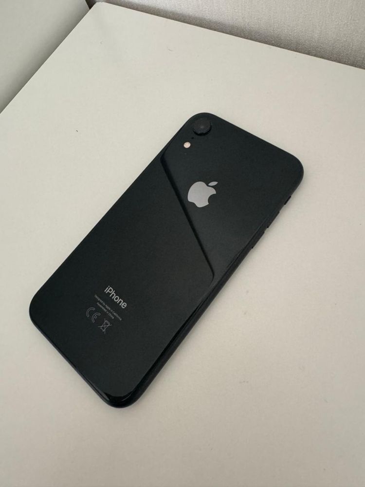 Iphone Xr Black. 64 GB. Почти новый