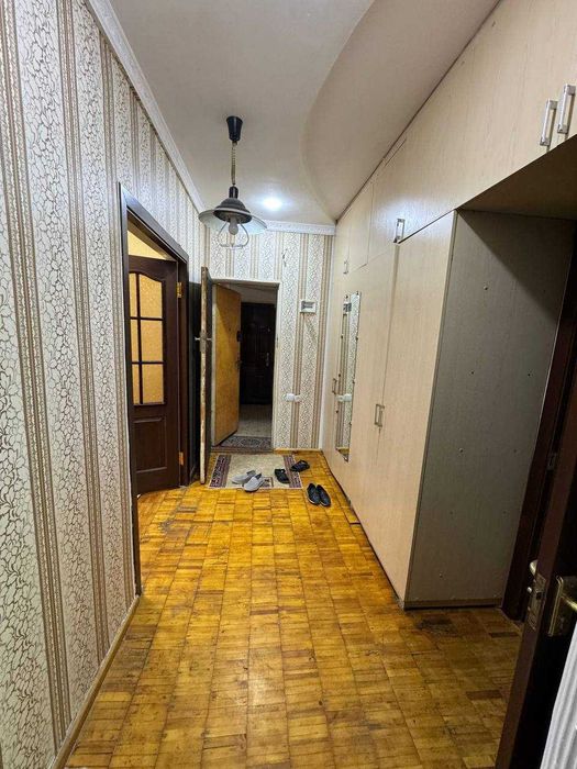 Срочно Продаётся квартира 3х Комнатный Авиасозлар 1