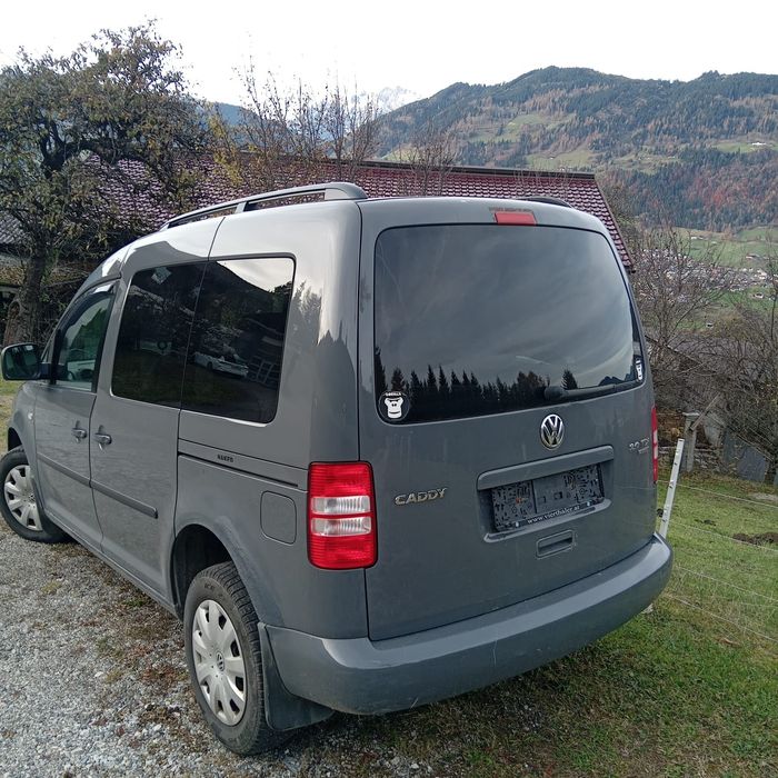 Vw Caddy   an 2011 motor 2000 4x4  posibi. rate fără avans GARANȚI
