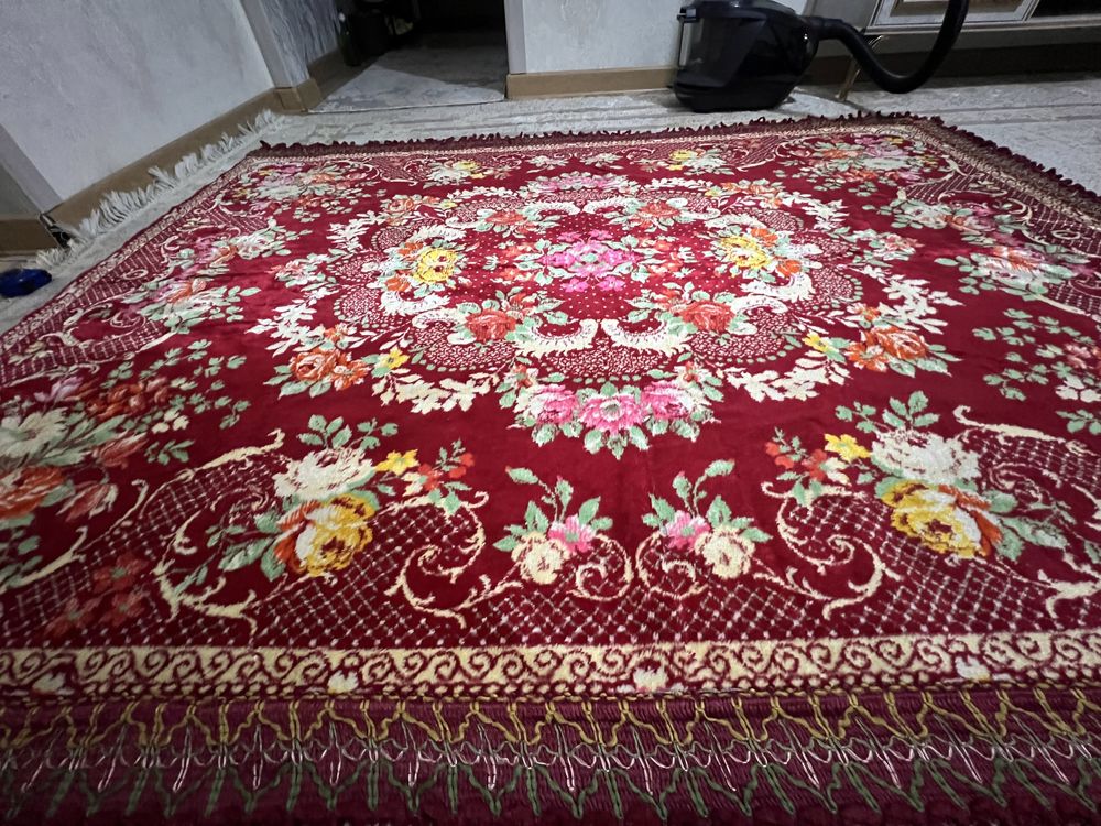 Новый Албанский ковёр размер 200/180 срочно