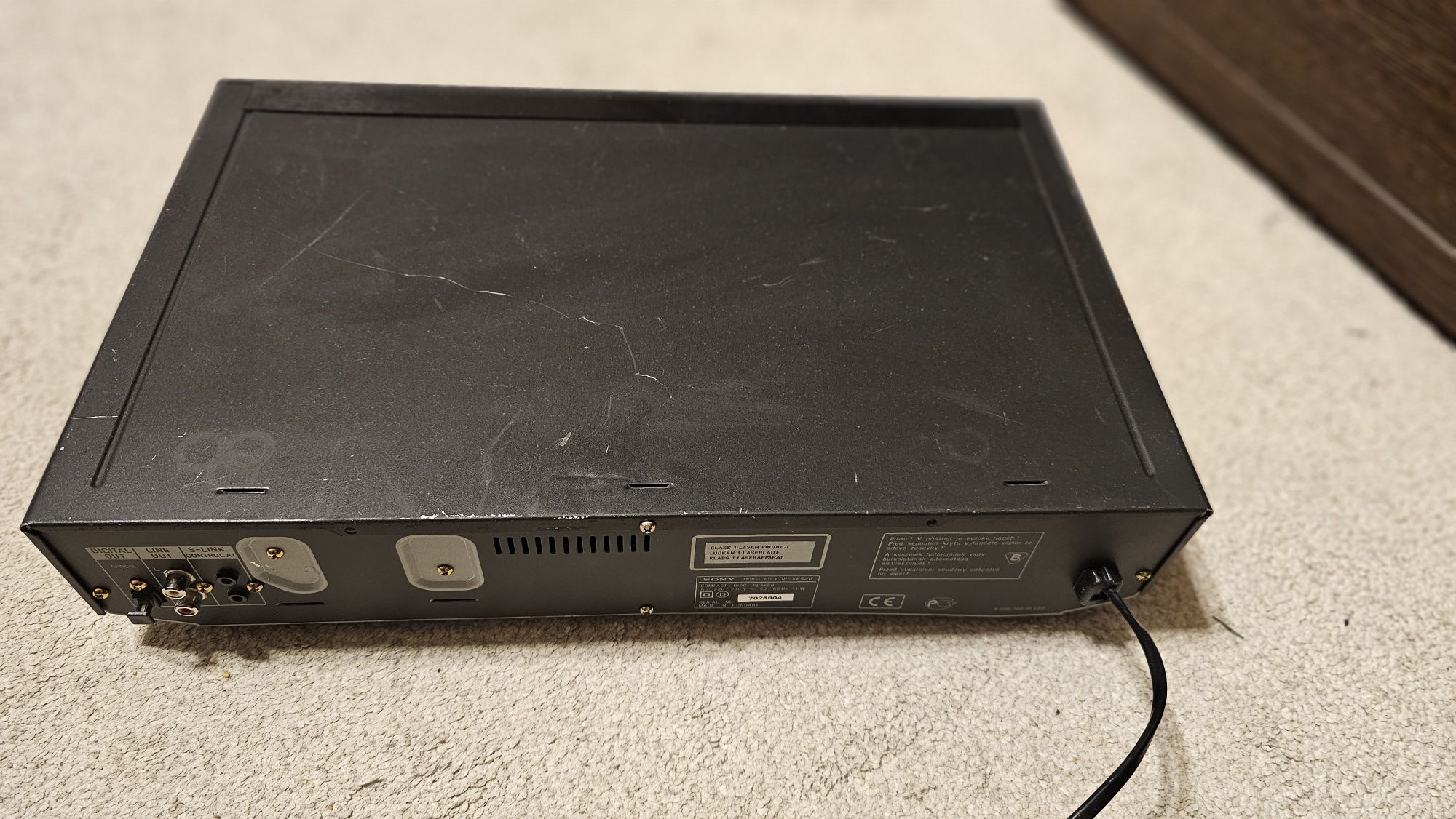 CD Player Sony CDP XE-520 perfect functional dar fara telecomanda