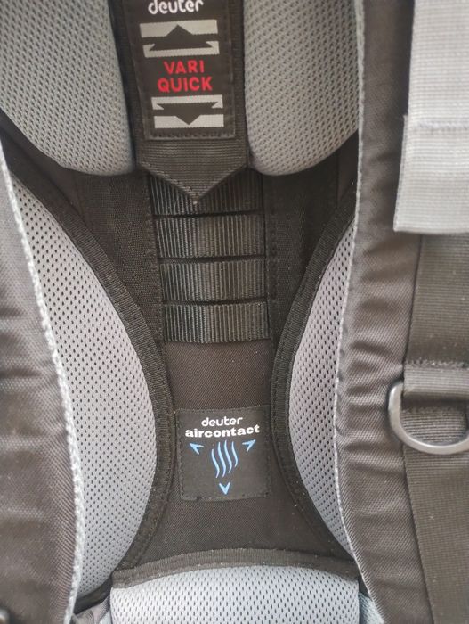 Туристическа раница Deuter  65+10