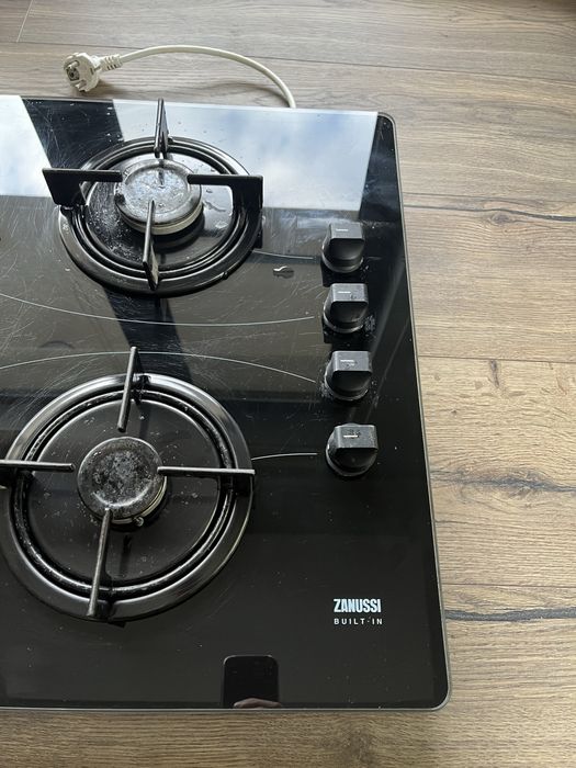 Plita incorporabila pe gaz Zanussi ZGG646ITN