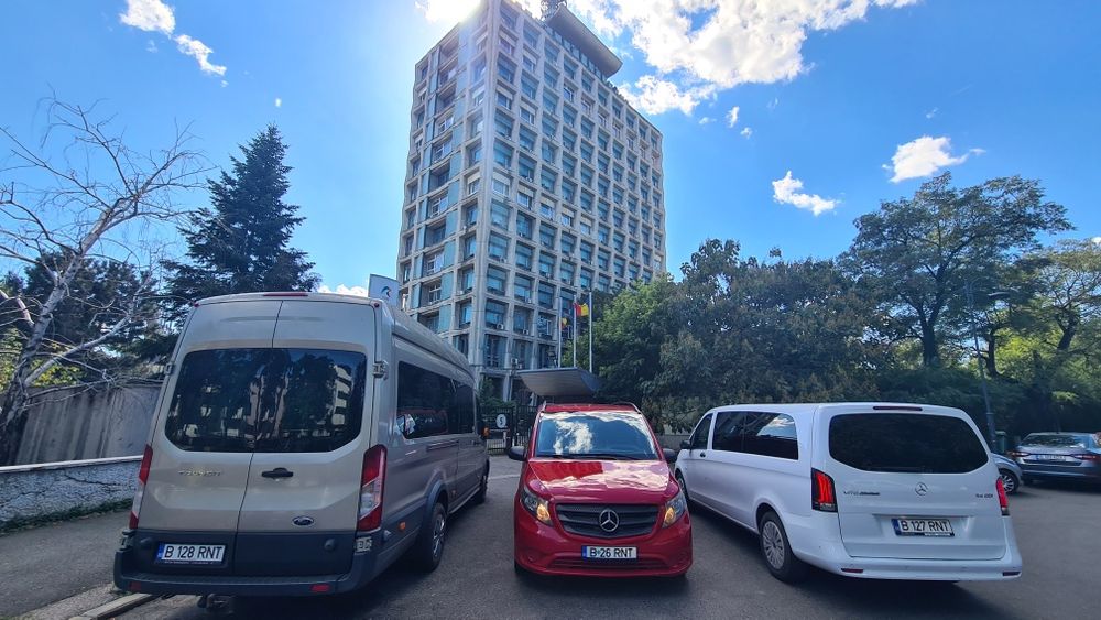 Servicii transport persoane închirieri microbuze