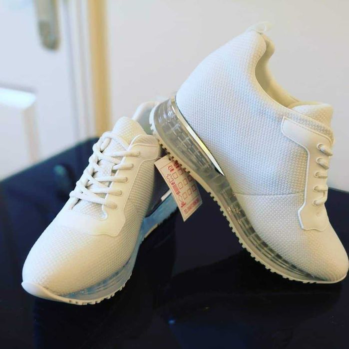 Спортни обувки MEI