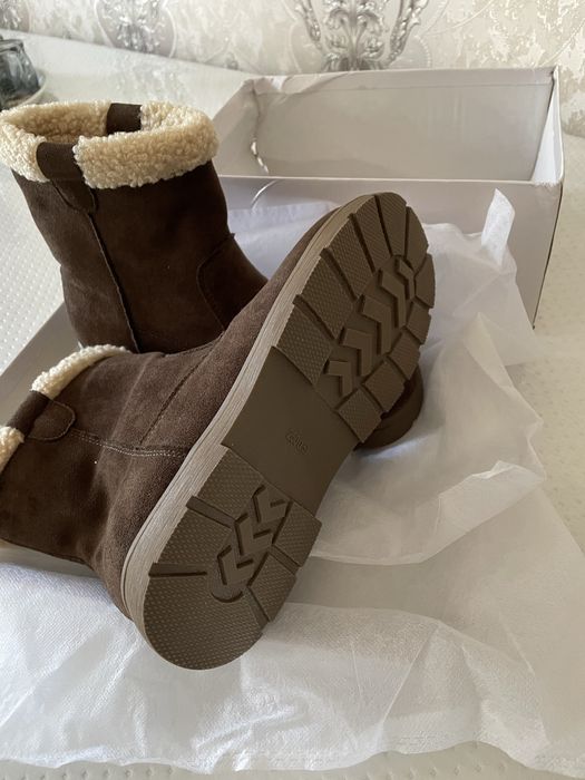 Продается обувь новая.