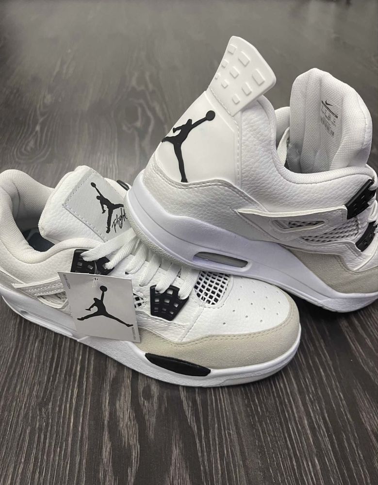 Jordan 4 Military Black Produs NOU