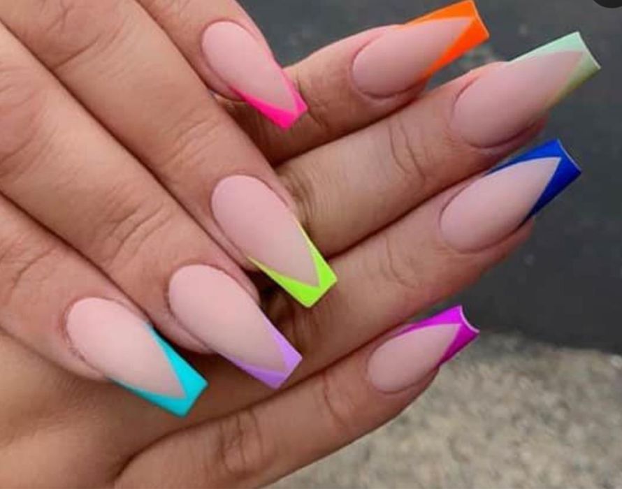 Extensii gene fir cu fir și unghii cu gel