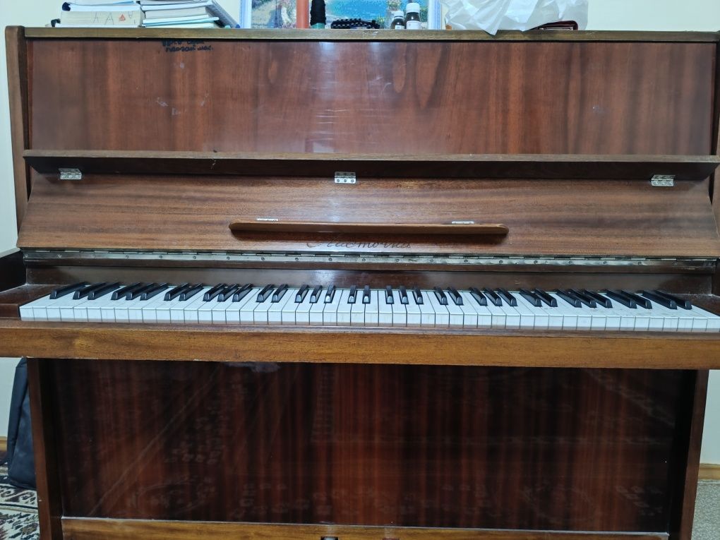 Pianino Lastochka