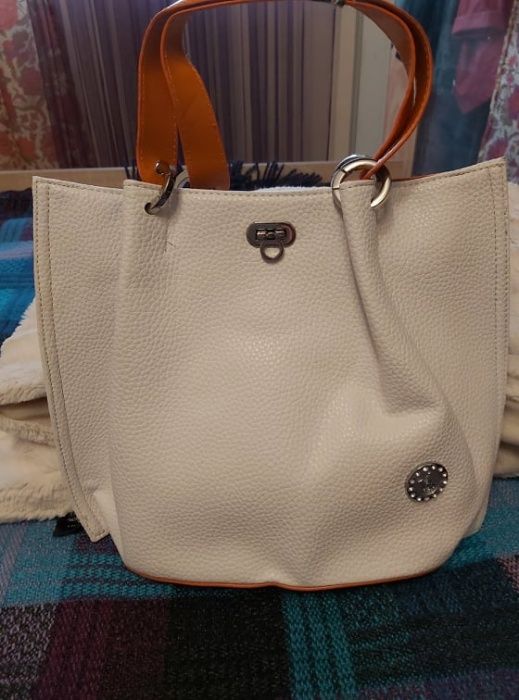 DKNY-дамска чанта