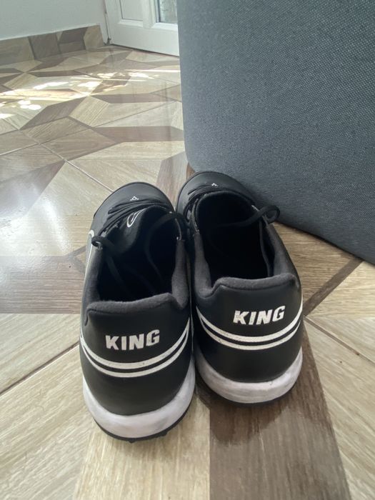 Pantofi puma pentru fotbal king pro tt