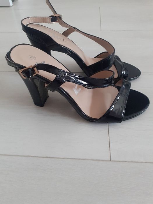 Sandale damă  cu toc