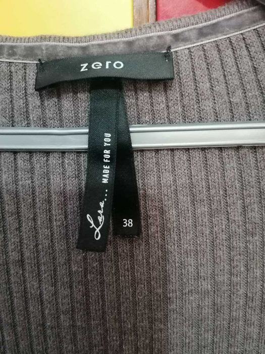 Cardigane mas 38 - 2 buc la 40 de lei