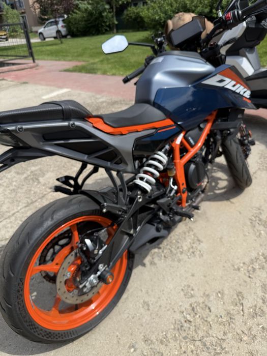 Motocicleta Duke 390 - 800km rulata 2024