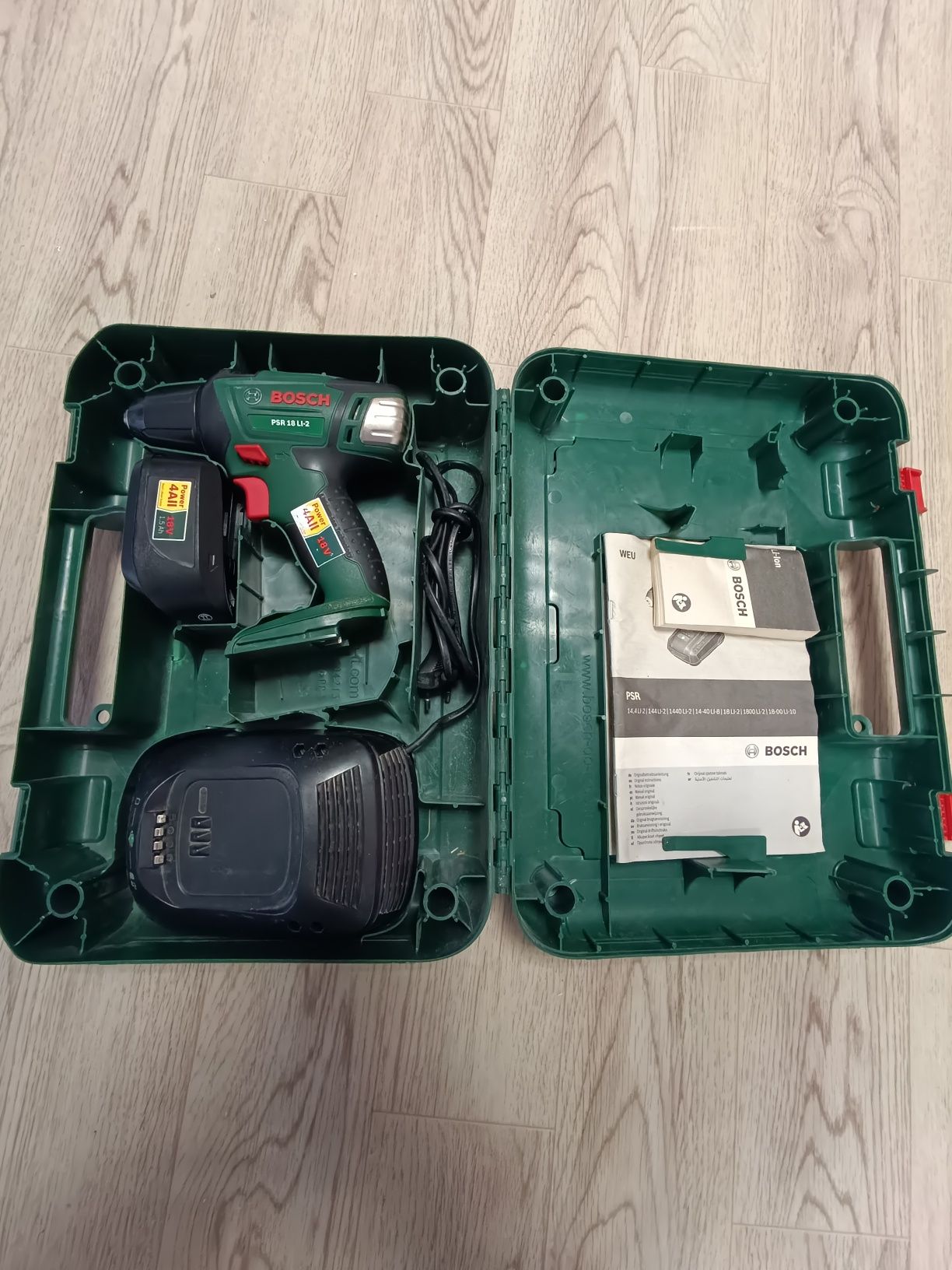 Винтоверт Bosch 18v