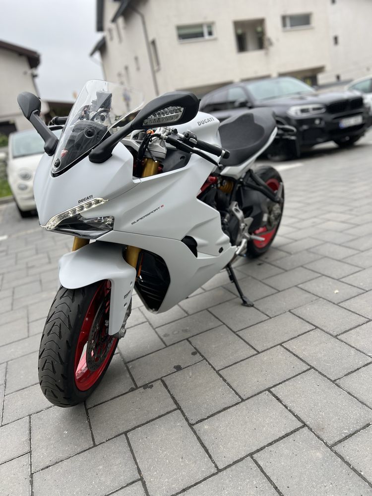 Ducati Supersport S