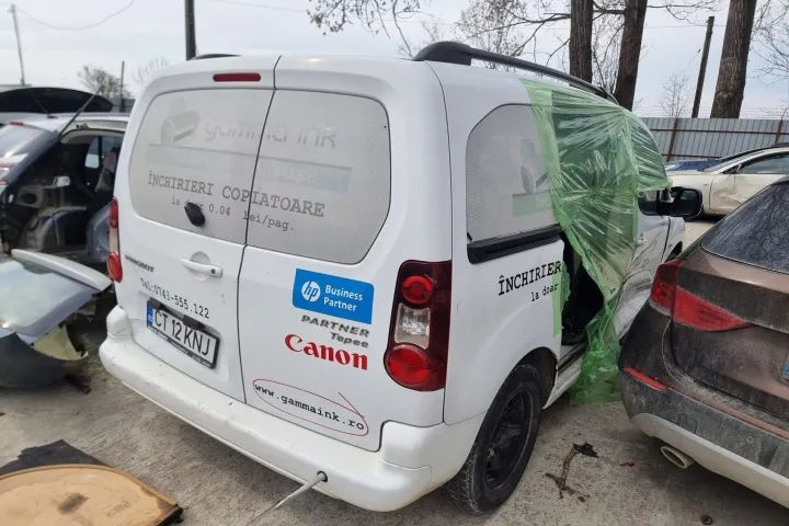 motor fara anexe complet cadru punte fata spate  Peugeot Partner 2 facelift  motor 1.6hdi 92cp 9HP dezmembrez