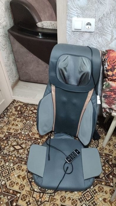Продам кресло масажор
