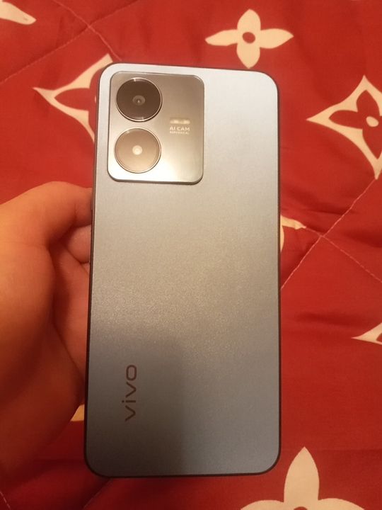 Vivo Y22 1 oy ishlatilgan karobka dakumenti bor