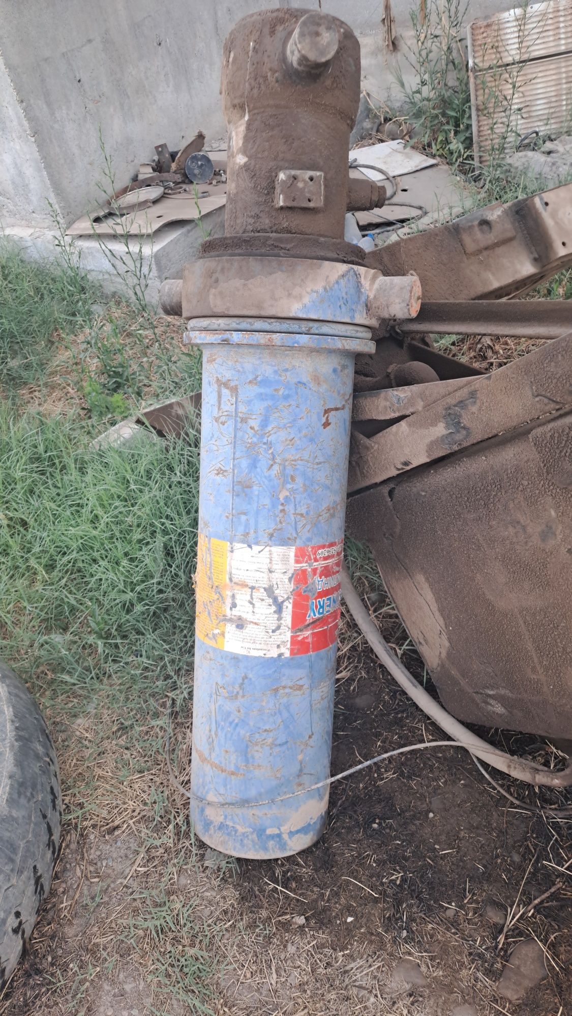 Silindr 30 kubalik Shacmandan  yechilgan