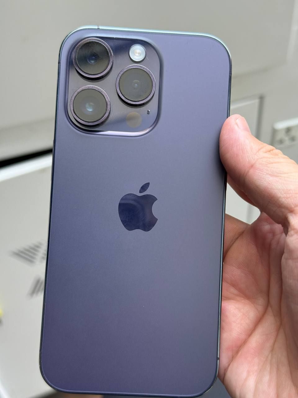 Iphone 14 pro  kelishtirib beraman
