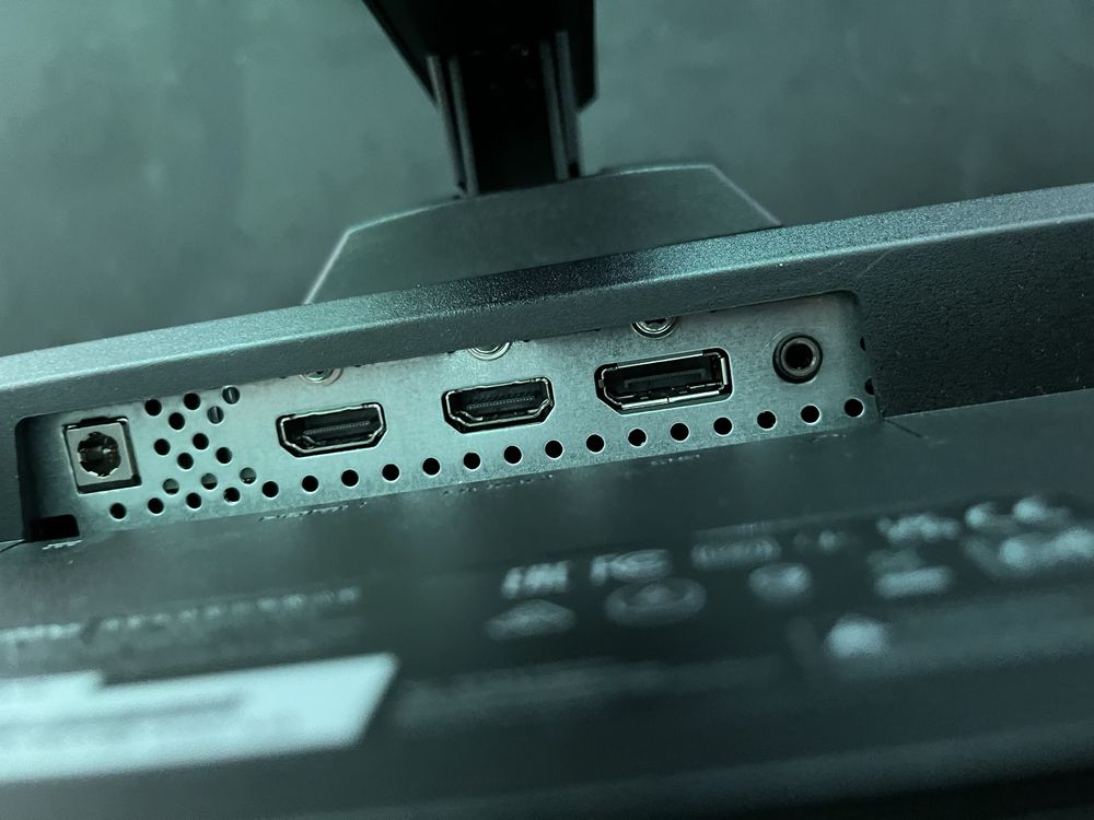 MSI 180hz монитор