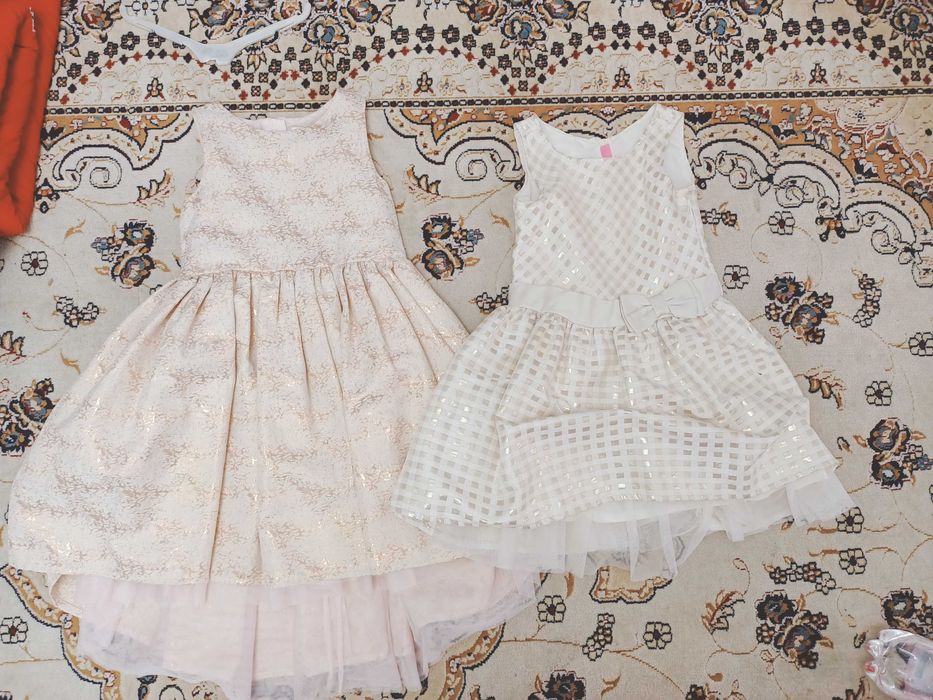 Продам детские платья