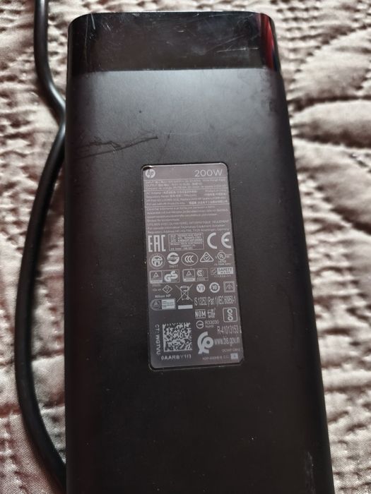 HP OMEN 15" ОТЛИЧЕН 144HZ/I7 8750/RTX 2070 max q 8 gb/512 ssd/1TB HHD