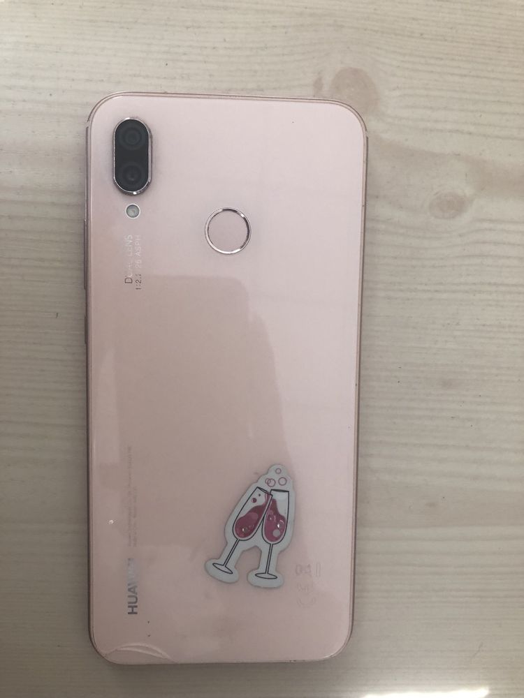 HUAWEI P 20lite розовый