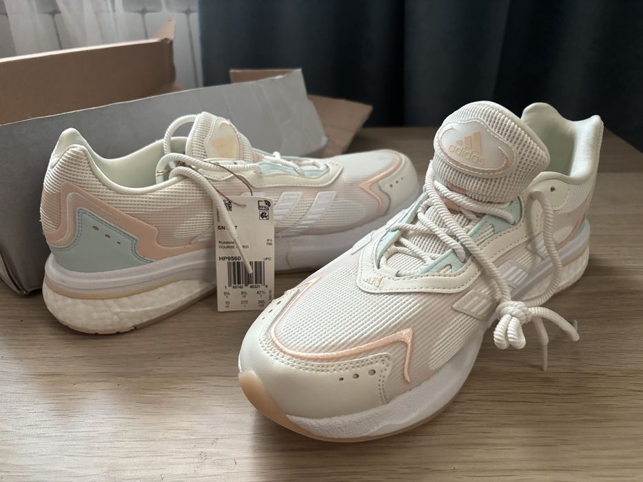 Продам НОВЫЕ кроссовки ADIDAS оригинал