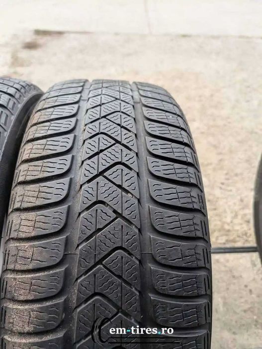 SET 2 Anvelope Iarna 215/55 R17 PIRELLI Sottozero 3 94H