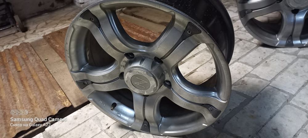 Диски титан, 17 размер, стояли на LD 200
