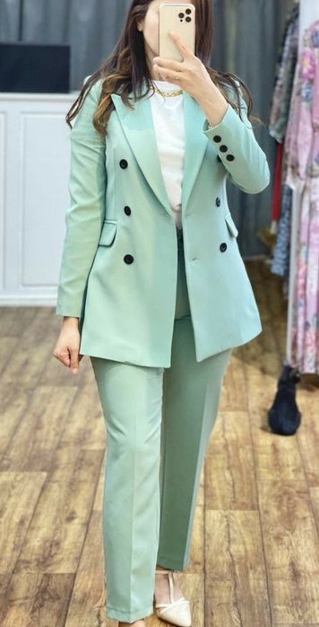 Ayollar kostyum shimi astarli