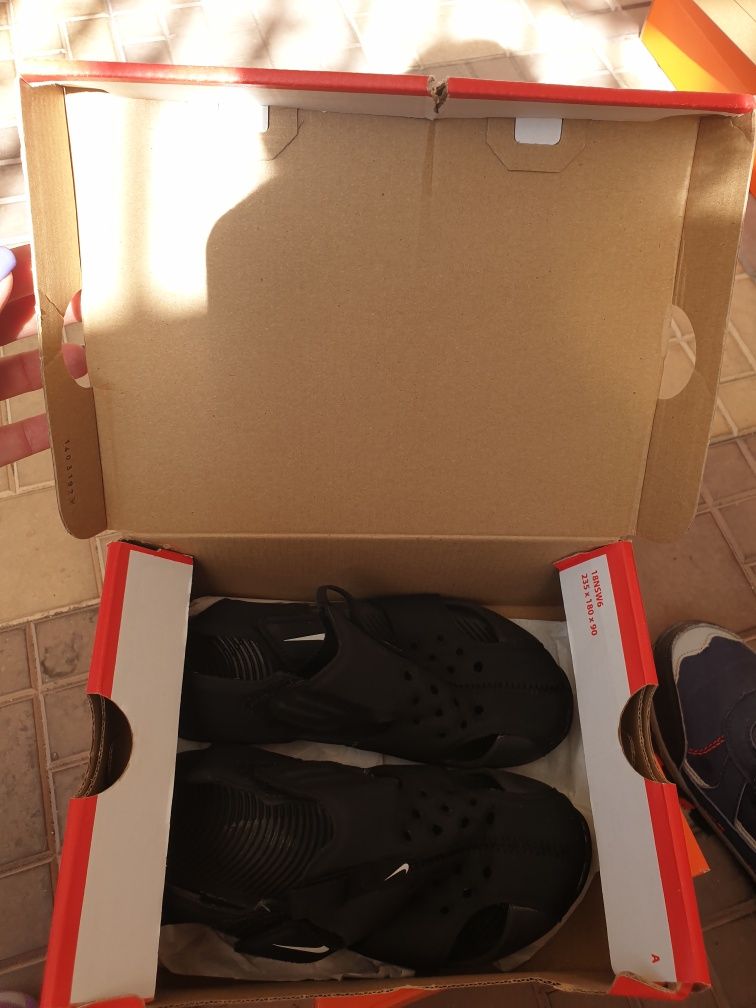 Sandale Nike copii  marime 32, interior 20cm