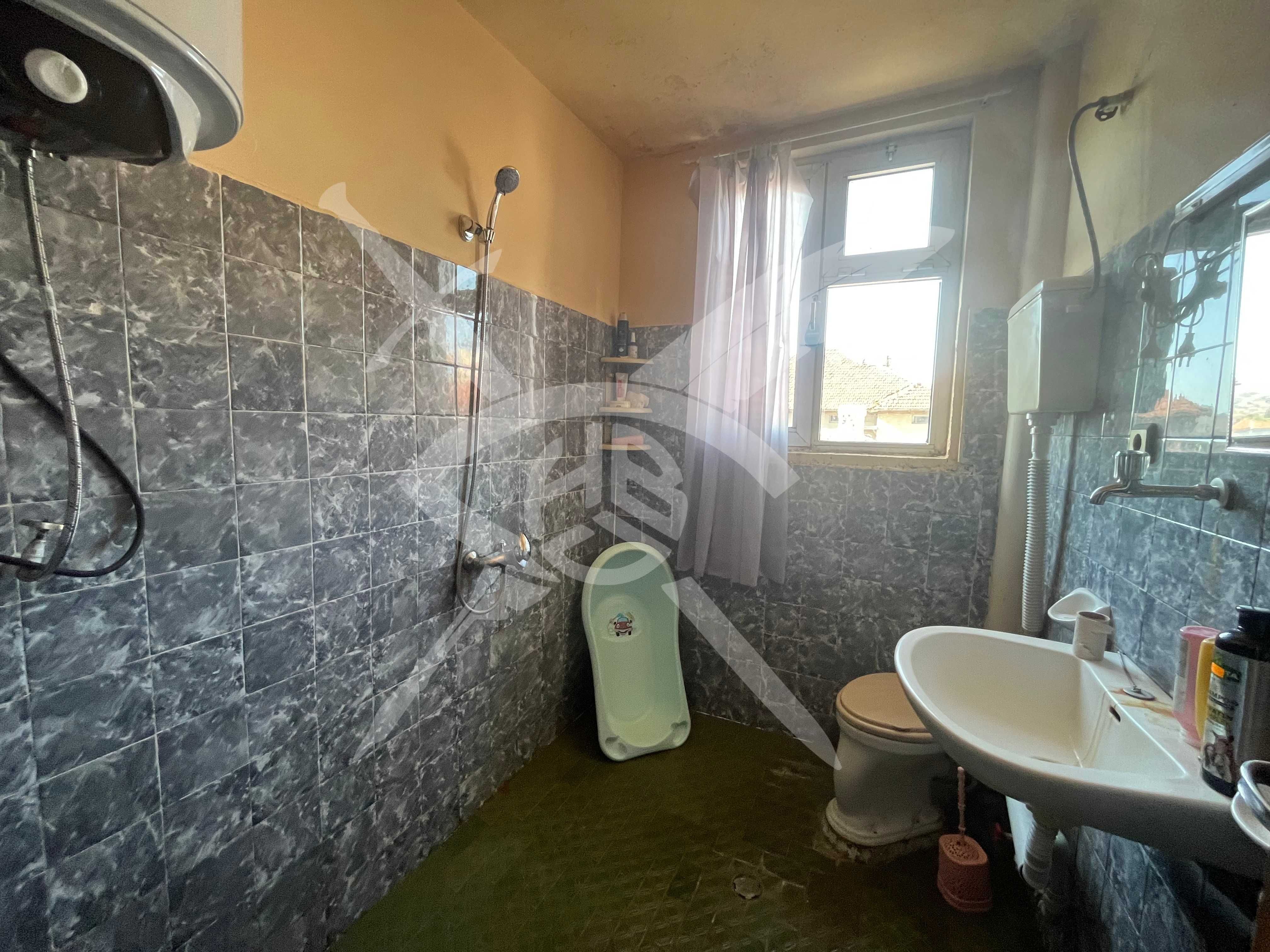 Триетажна къща в Панагюрище! 51794