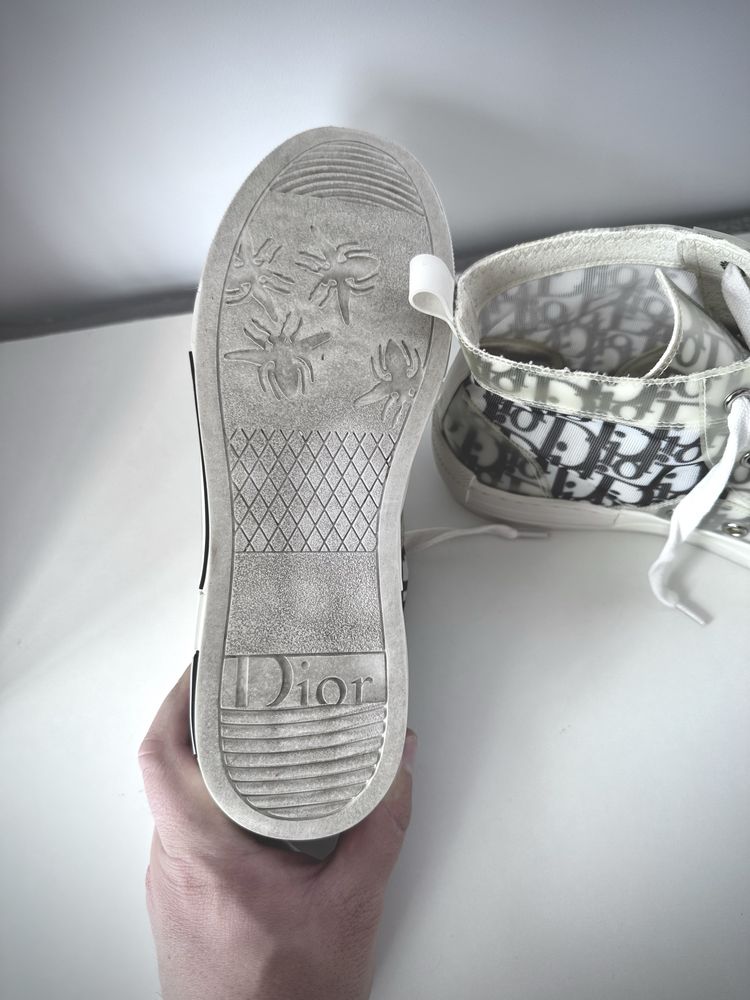 Tenisi Christian Dior