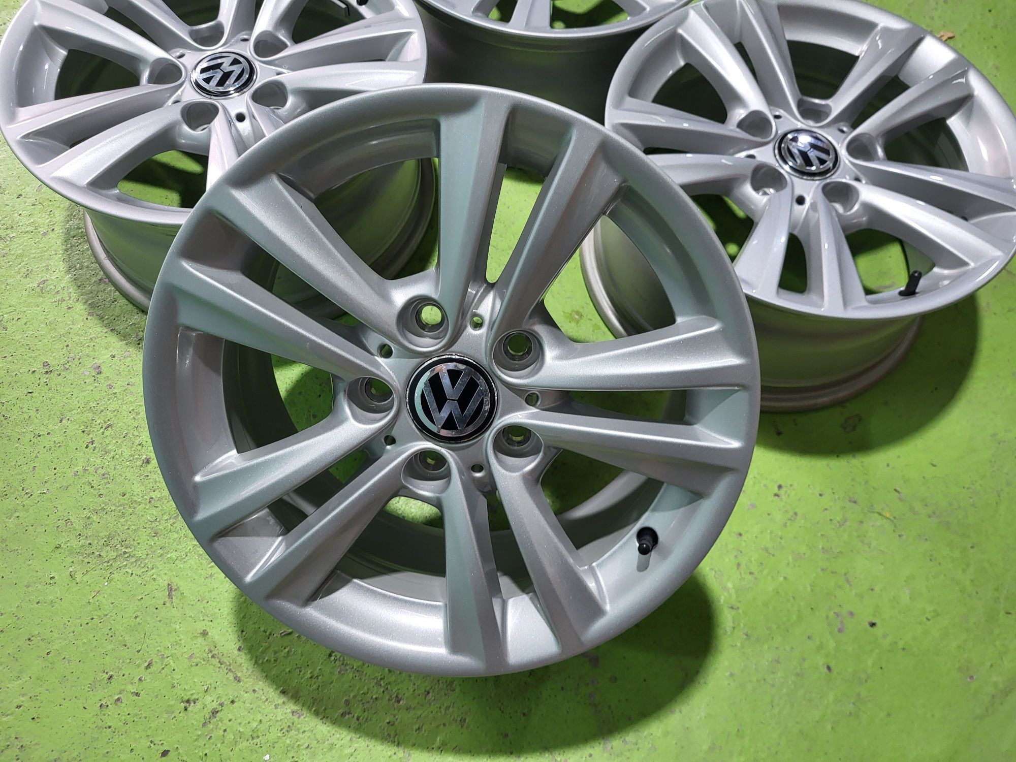 16 5x120 Vw Transporter t5 t6 лети джанти 5х120 т5 т6