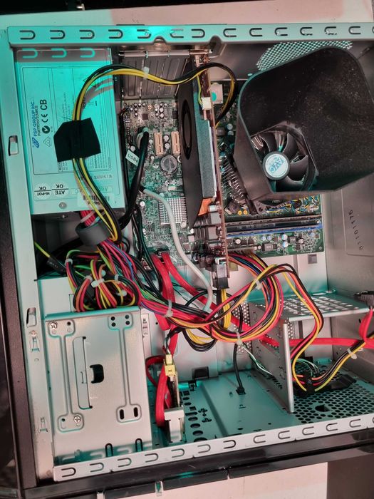 Livrare Gratis Sistem PC Gaming Office Medion i5 2320