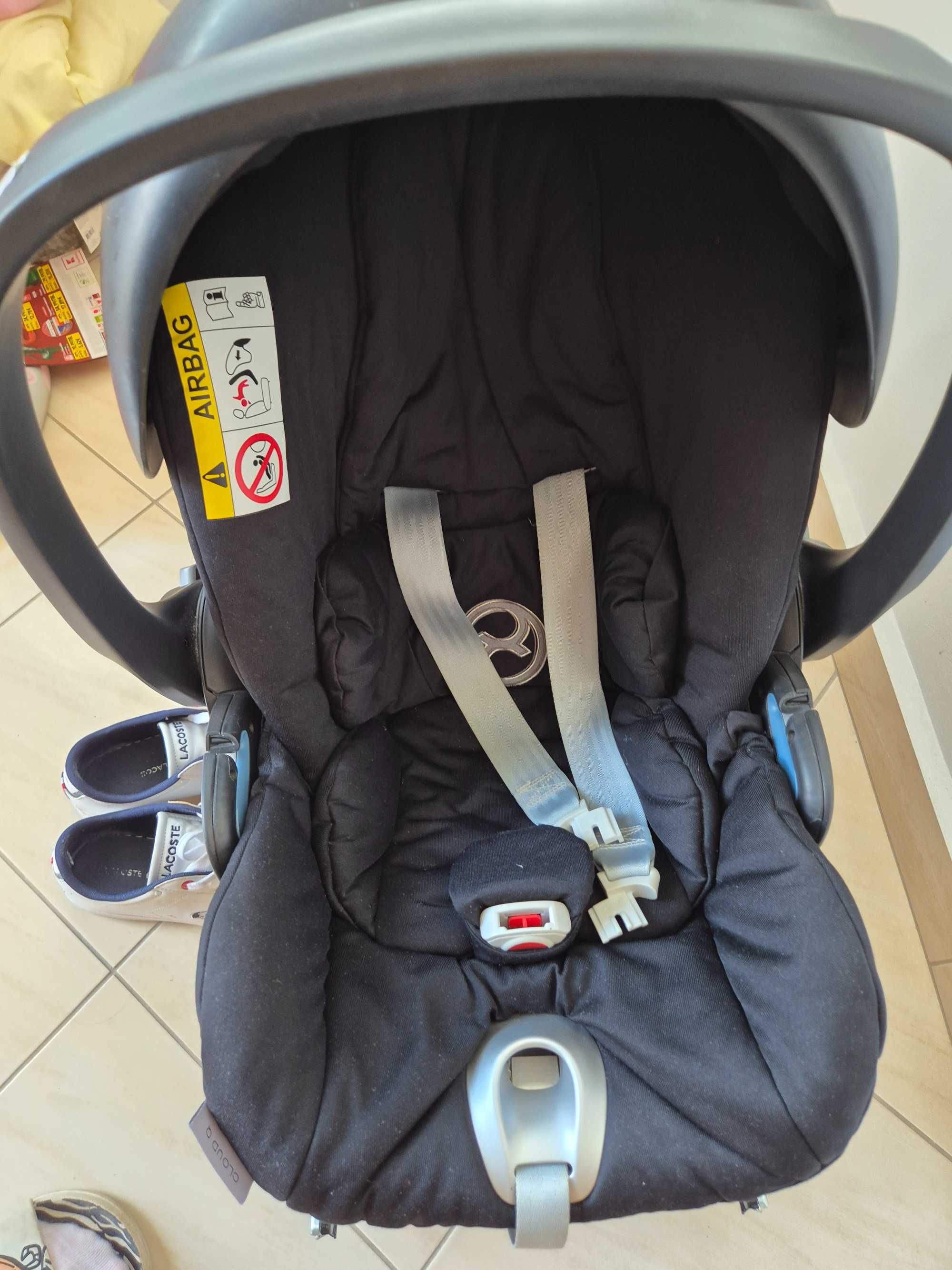 Cybex cloud Q  ,столче за кола с база