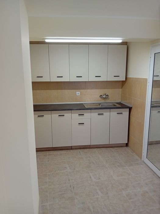 Дава се под наем Офис в Обзор - 30 кв.м за 198.9 € - Снимка #1