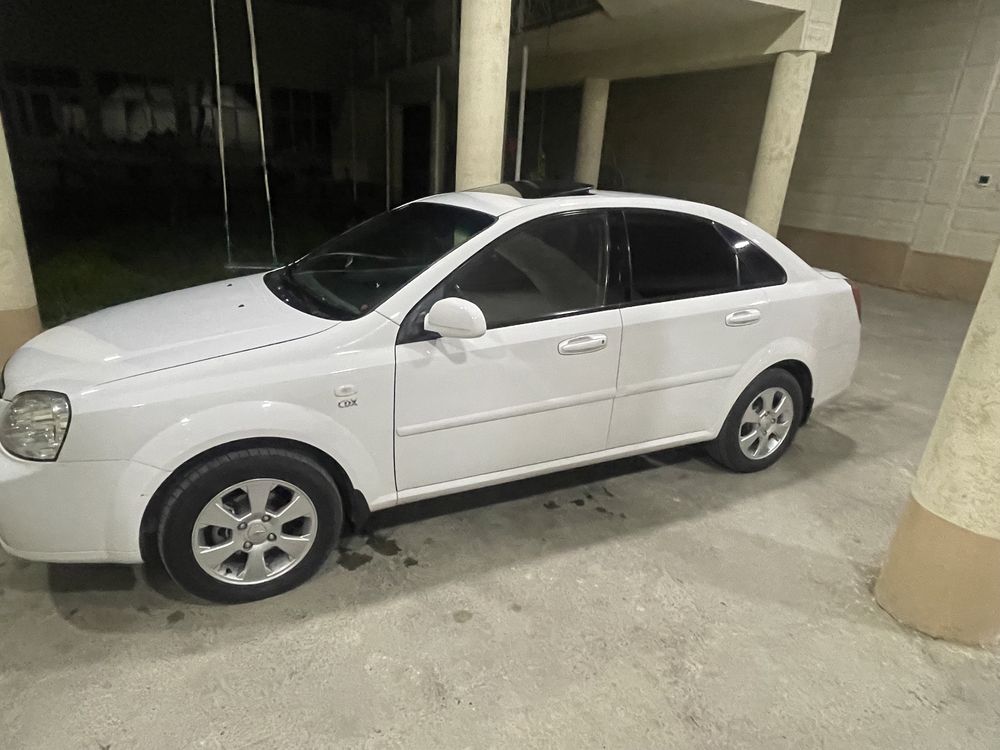 Lacetti 2010 bomba